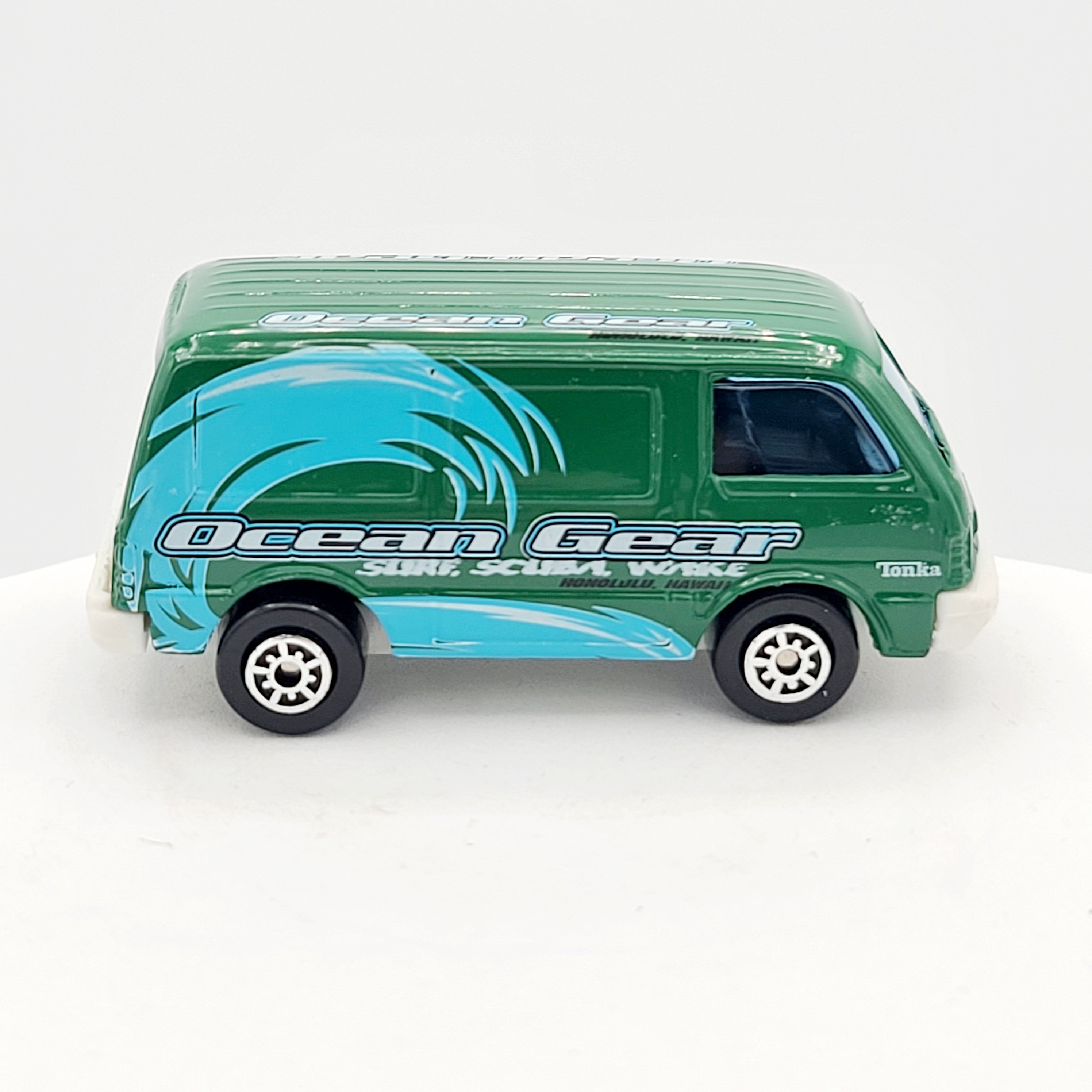 Maisto Ford Econovan "Ocean Gear" (Speed Wheels / Road & Track)
